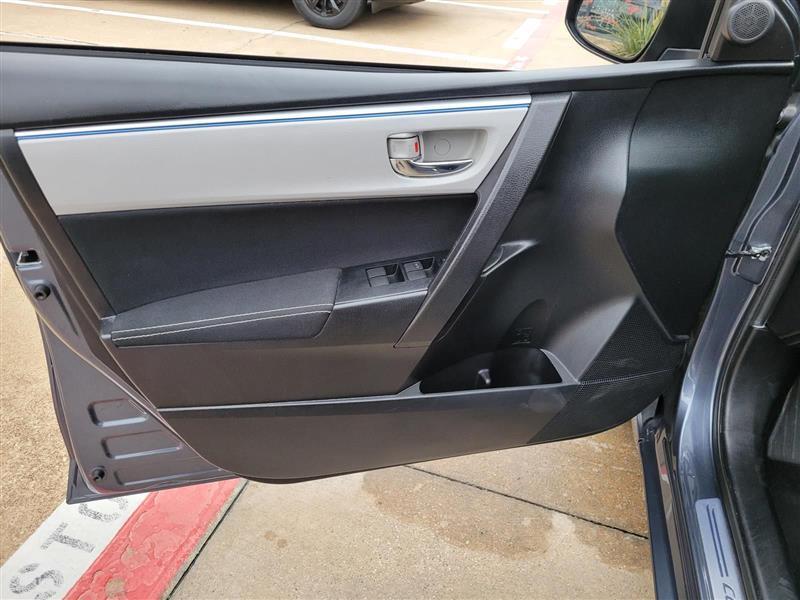 Toyota Corolla LE CVT 2015