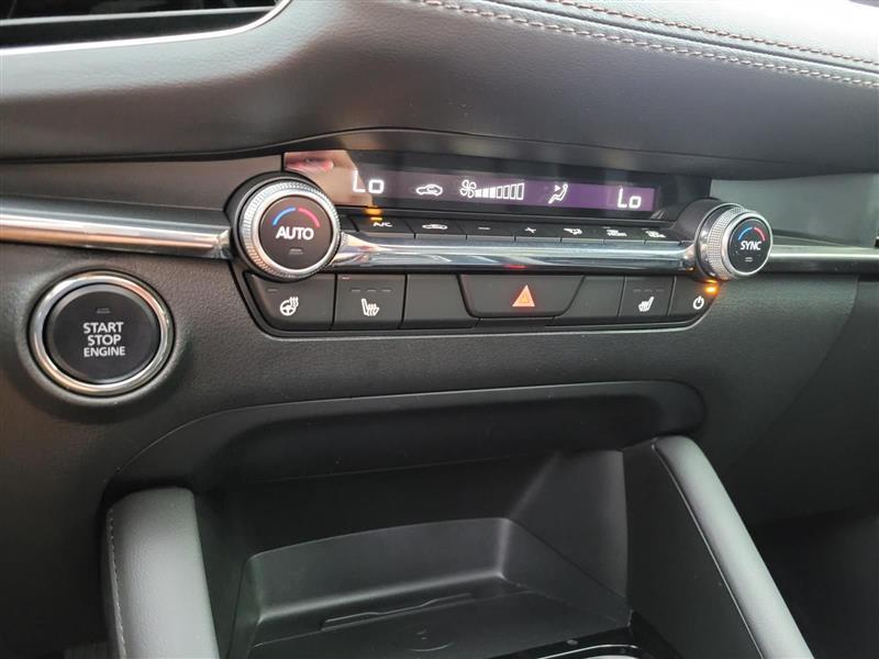 Mazda MAZDA3 Premium Plus Hatchback AWD 2024