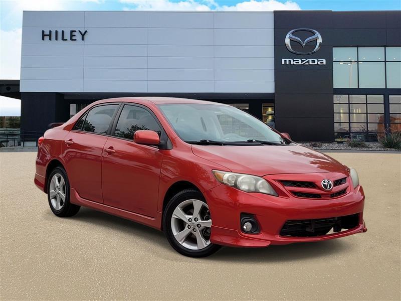 2013 Toyota Corolla S 5-Speed MT