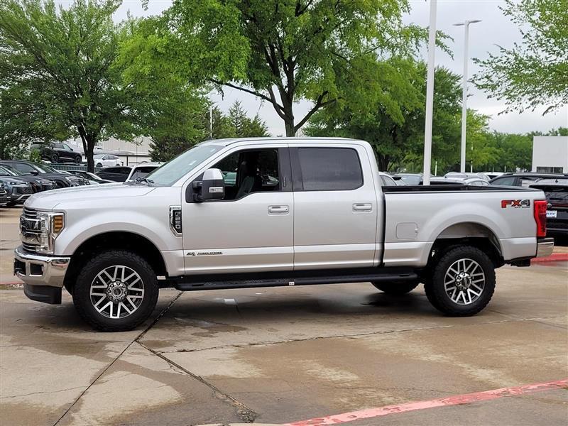 Ford F-250 SD Lariat Crew Cab 4WD 2019