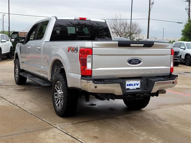 Ford F-250 SD Lariat Crew Cab 4WD 2019
