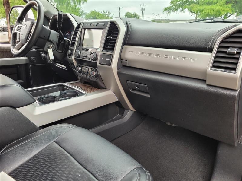 Ford F-250 SD Lariat Crew Cab 4WD 2019