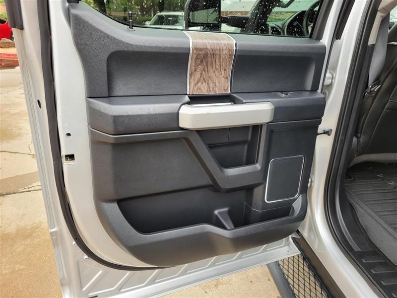 Ford F-250 SD Lariat Crew Cab 4WD 2019