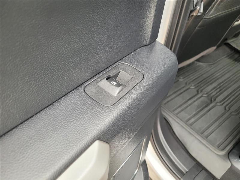 Ford F-250 SD Lariat Crew Cab 4WD 2019