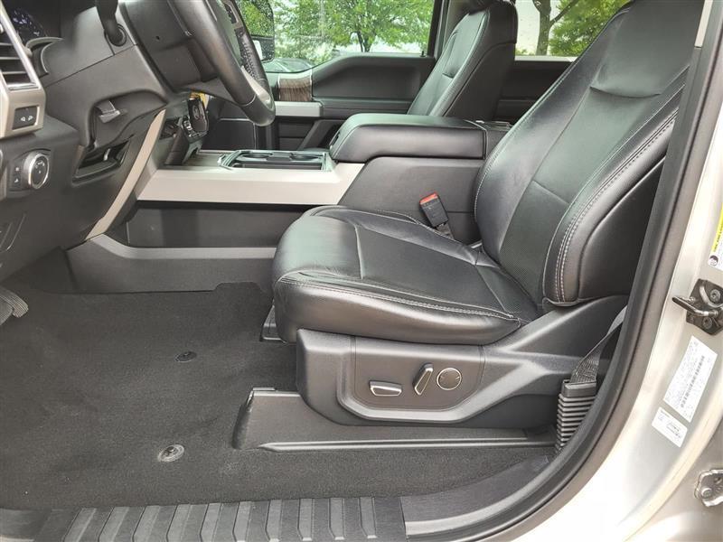 Ford F-250 SD Lariat Crew Cab 4WD 2019