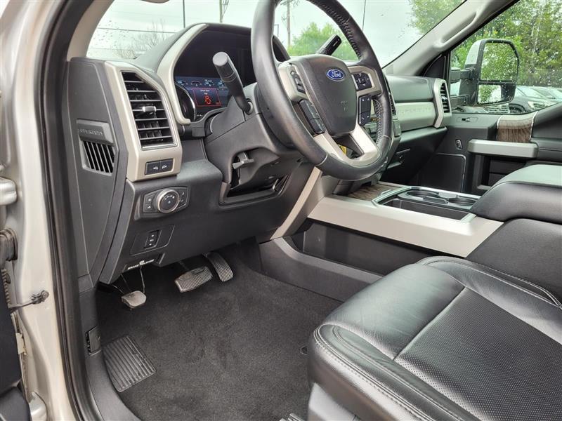 Ford F-250 SD Lariat Crew Cab 4WD 2019
