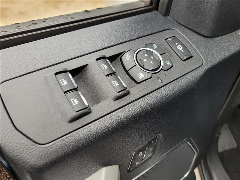 Ford F-250 SD Lariat Crew Cab 4WD 2019
