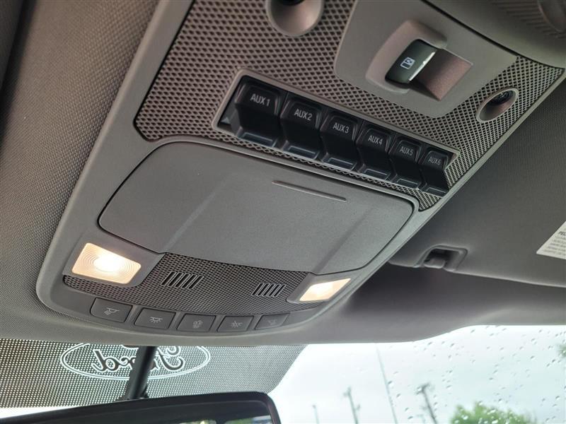 Ford F-250 SD Lariat Crew Cab 4WD 2019