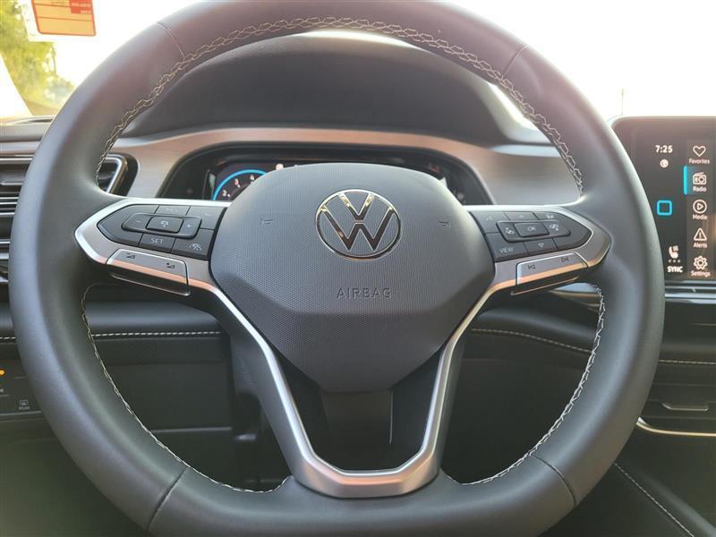 Volkswagen Atlas Cross Sport  2024