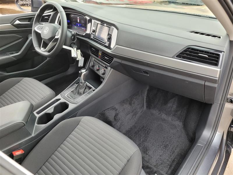Volkswagen Jetta S 2024