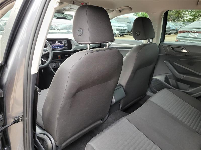 Volkswagen Jetta S 2024