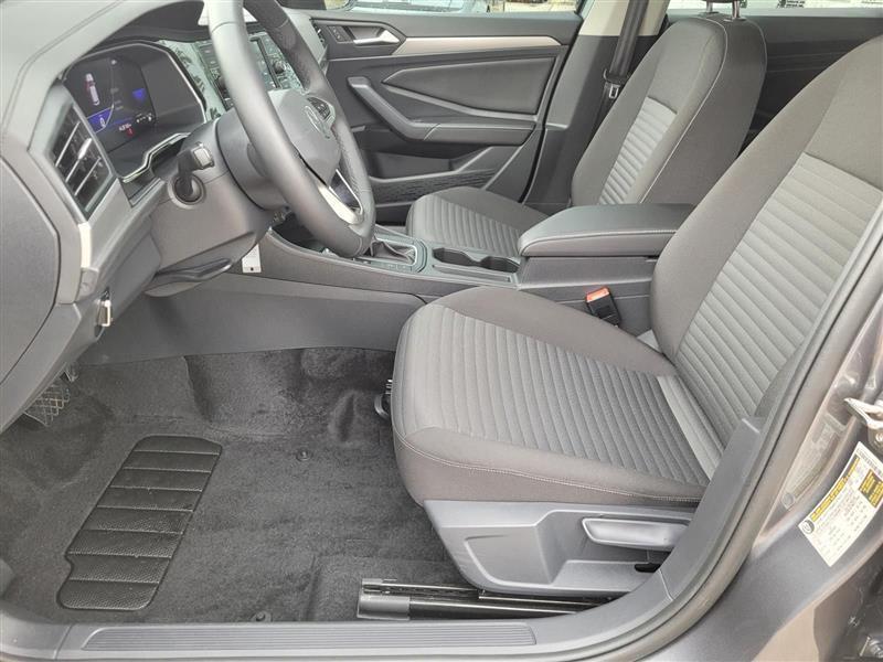 Volkswagen Jetta S 2024