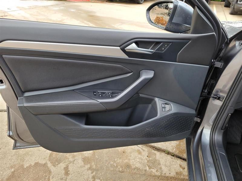 Volkswagen Jetta S 2024