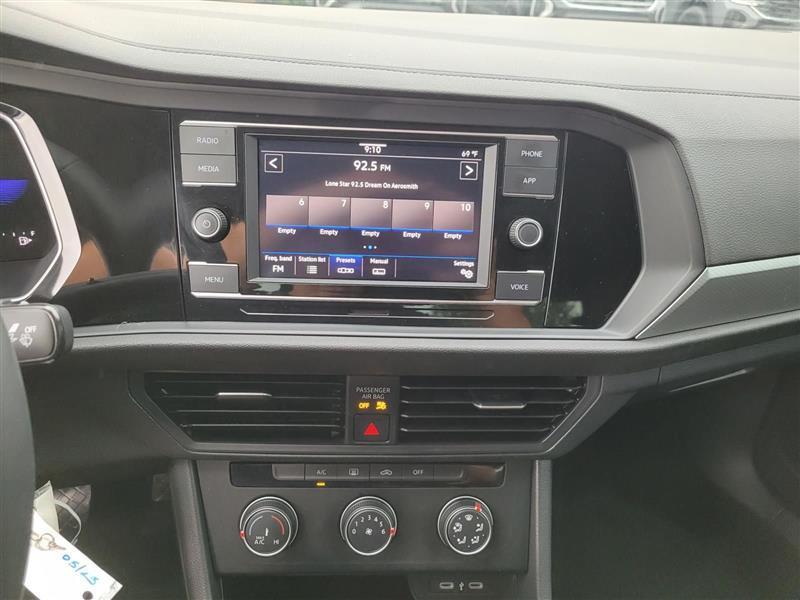 Volkswagen Jetta S 2024