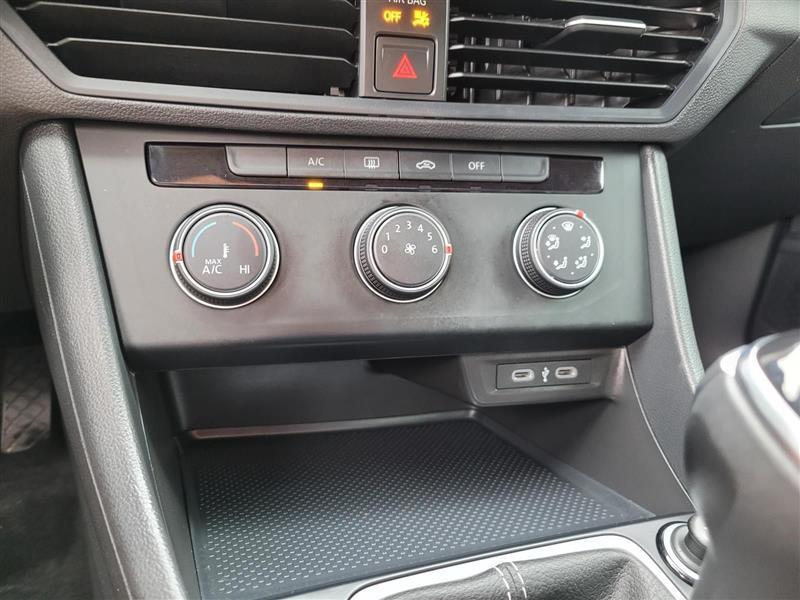 Volkswagen Jetta S 2024
