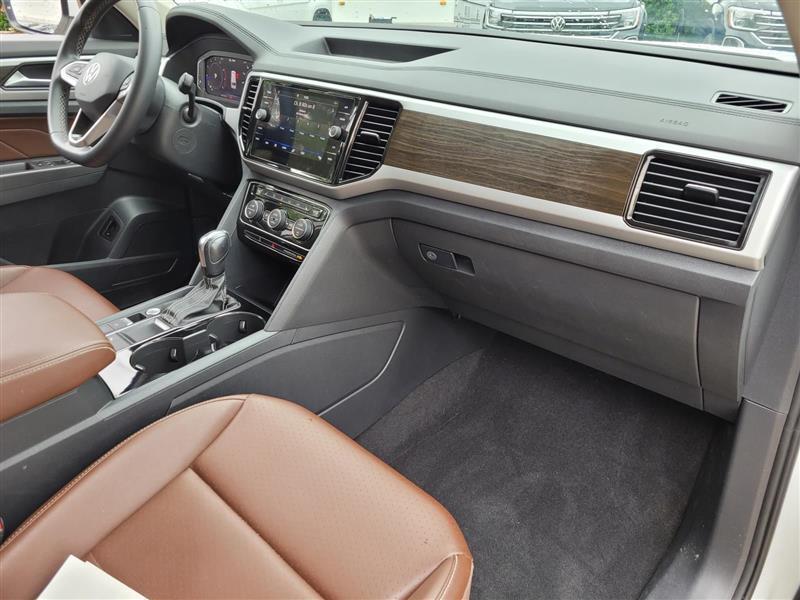 Volkswagen Atlas SE w/Technology 2022