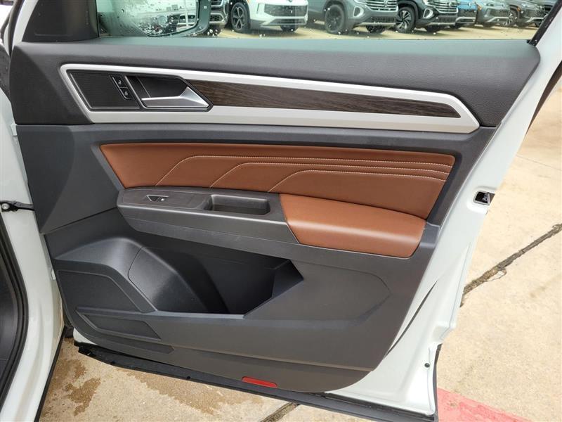 Volkswagen Atlas SE w/Technology 2022