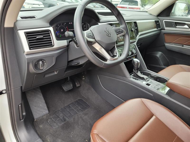 Volkswagen Atlas SE w/Technology 2022