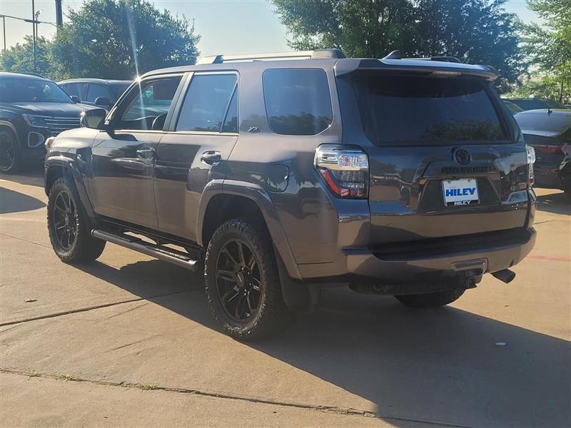 Toyota 4Runner SR5 Premium 4WD 2023