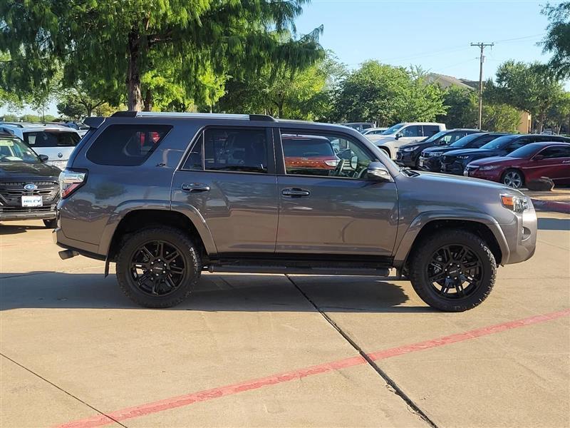 Toyota 4Runner SR5 Premium 4WD 2023
