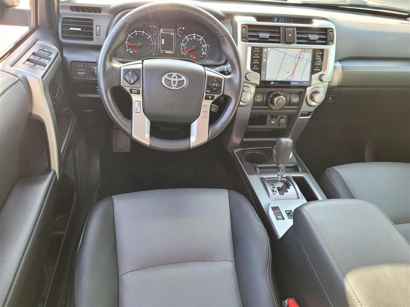 Toyota 4Runner SR5 Premium 4WD 2023