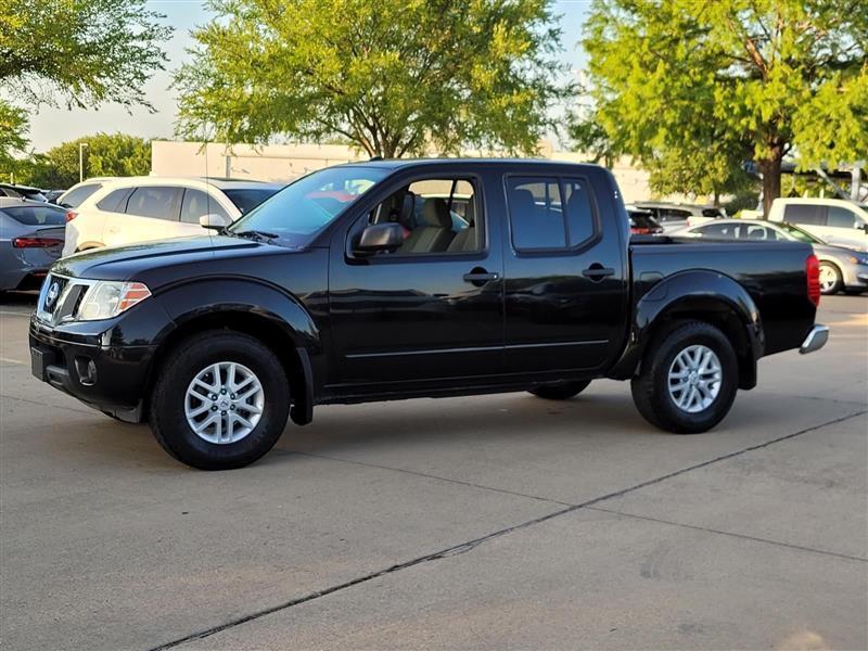 Nissan Frontier SV Crew Cab 5AT 4WD 2018