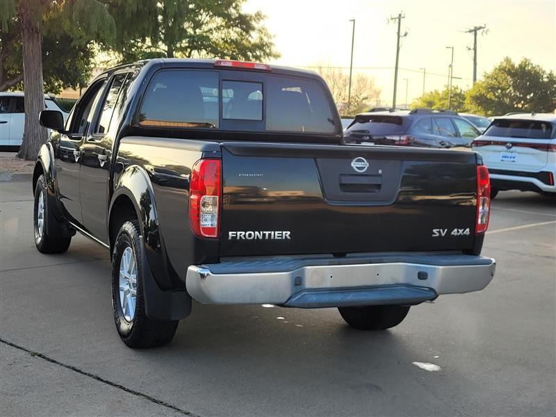 Nissan Frontier SV Crew Cab 5AT 4WD 2018