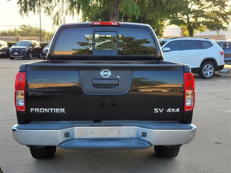 Nissan Frontier SV Crew Cab 5AT 4WD 2018