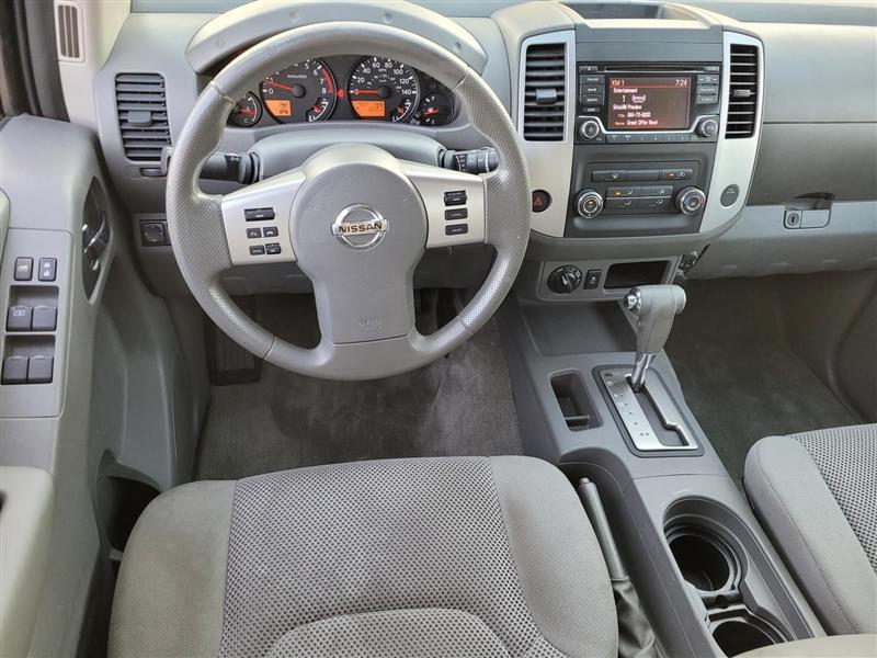 Nissan Frontier SV Crew Cab 5AT 4WD 2018