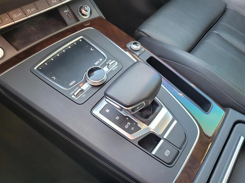 Audi Q5 2.0T Premium Plus quattro 2018