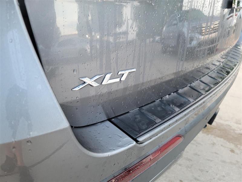 Ford Explorer XLT 2023