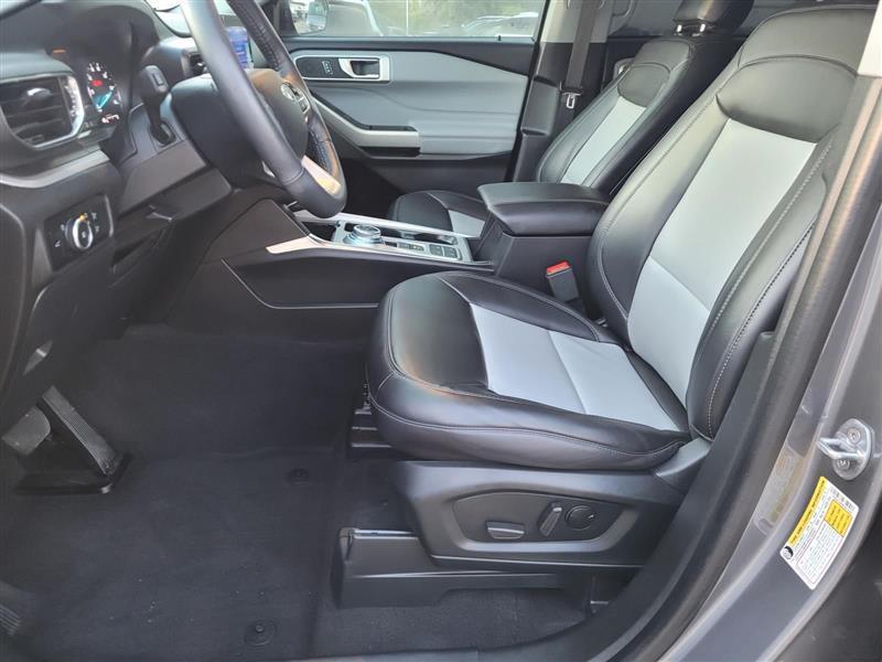 Ford Explorer XLT 2023