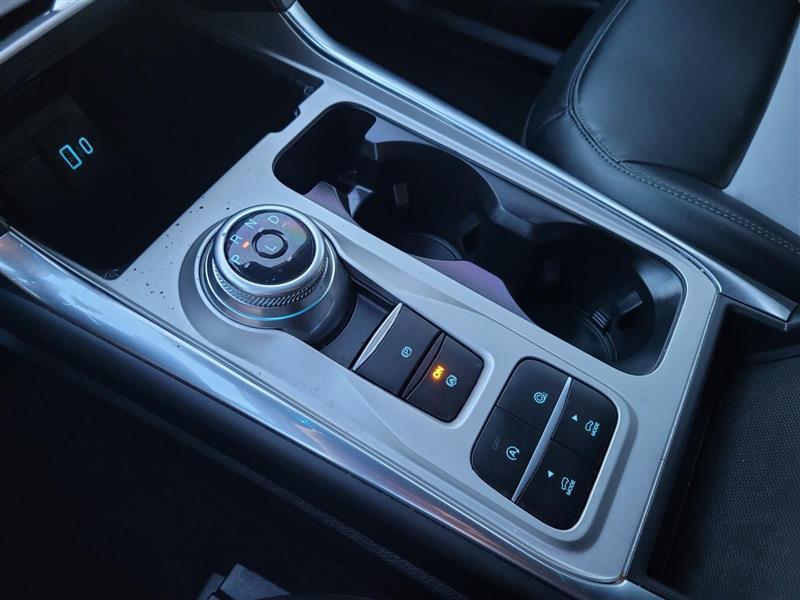 Ford Explorer XLT 2023
