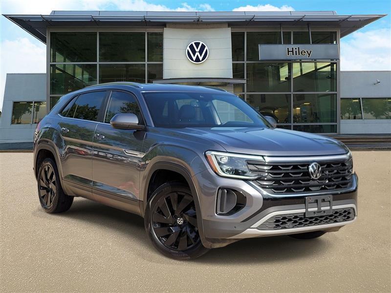 2024 Volkswagen Atlas Cross Sport SE w/Technology