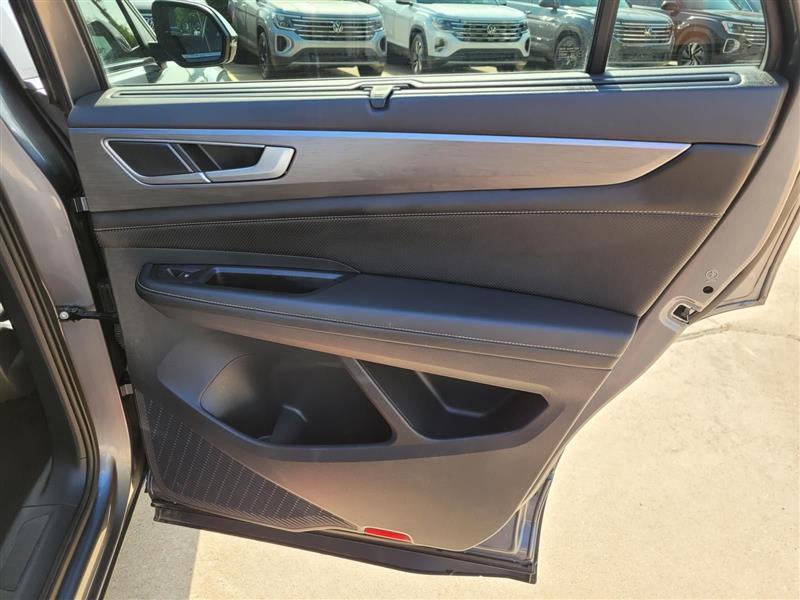 Volkswagen Atlas Cross Sport SE w/Technology 2024