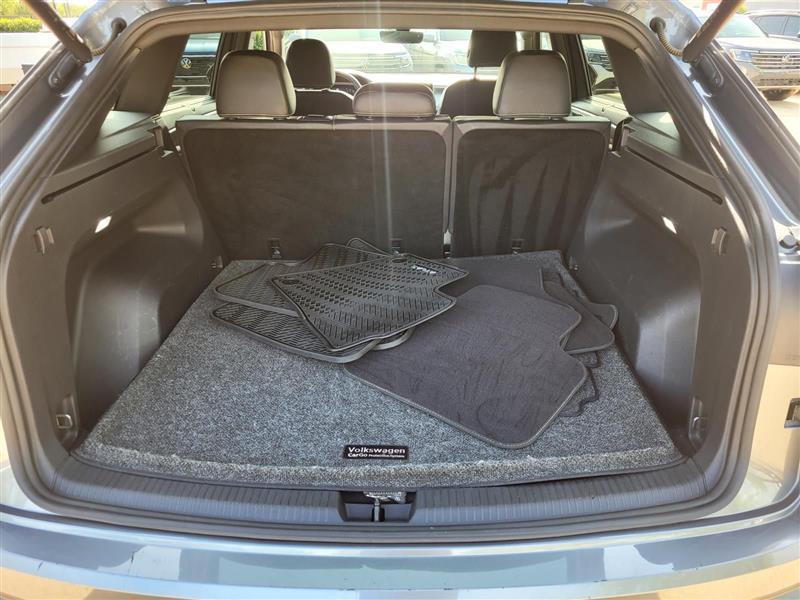 Volkswagen Atlas Cross Sport SE w/Technology 2024