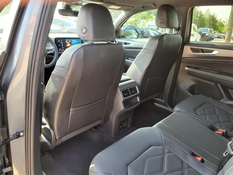 Volkswagen Atlas Cross Sport SE w/Technology 2024