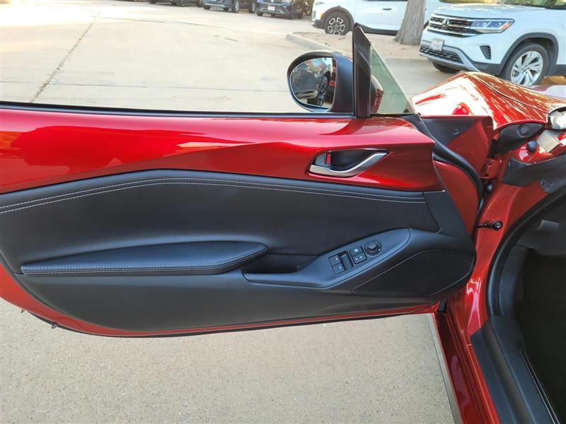 Mazda MX-5 Miata RF Grand Touring 6MT 2025