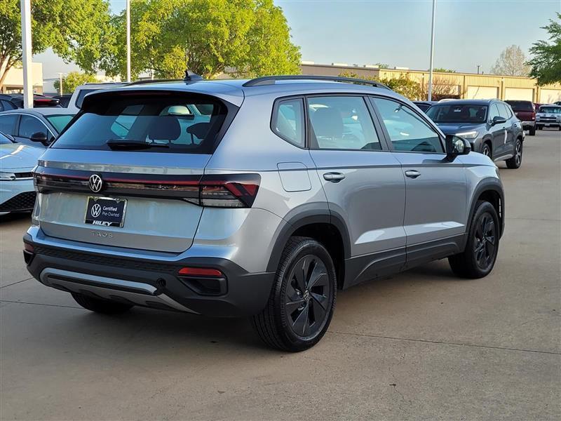 Volkswagen Taos S 2025