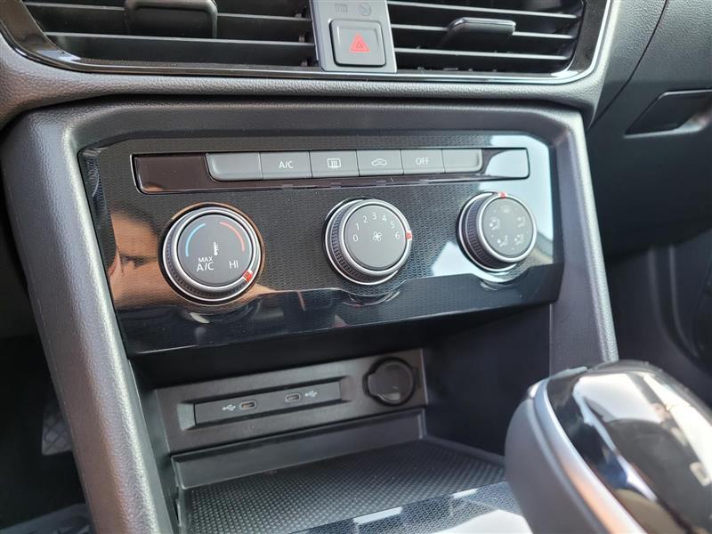 Volkswagen Taos S 2025