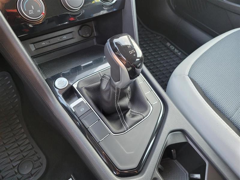 Volkswagen Taos S 2025