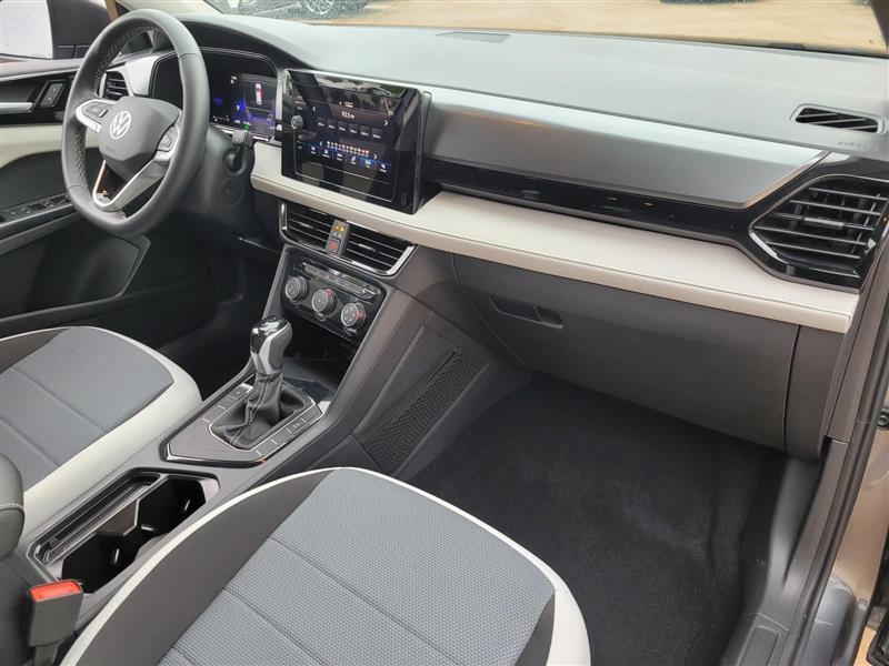 Volkswagen Taos S 2025