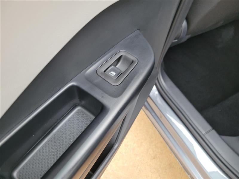 Volkswagen Taos S 2025