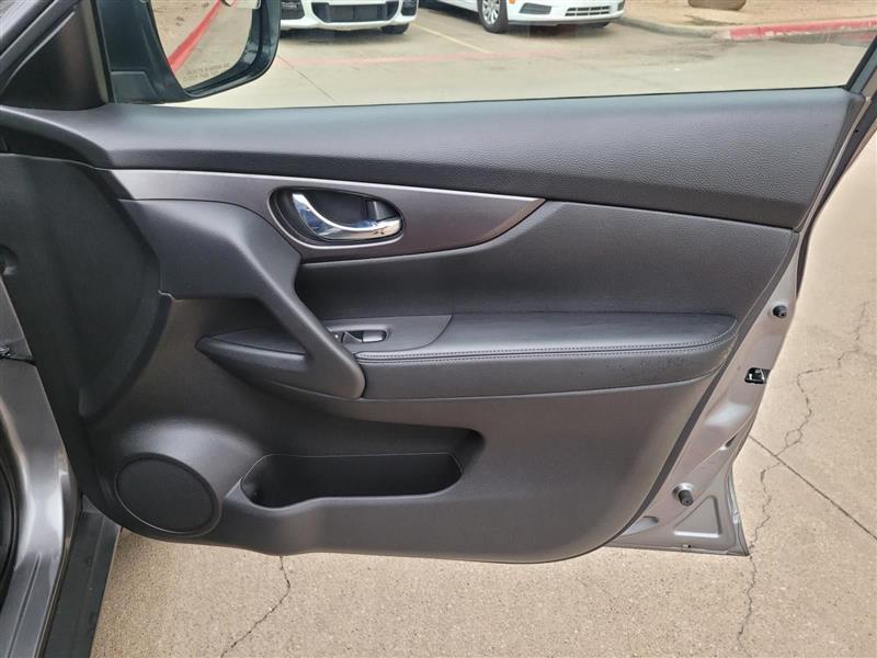 Nissan Rogue S 2WD 2016