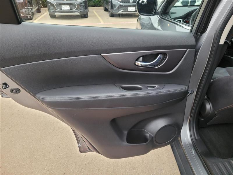 Nissan Rogue S 2WD 2016