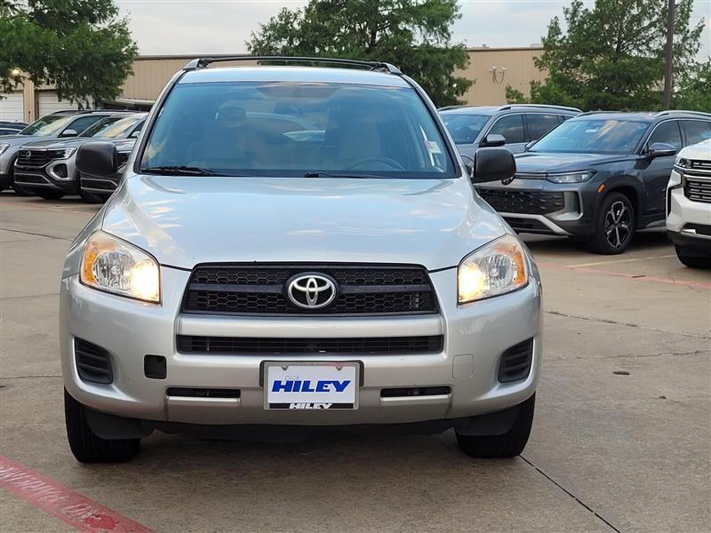 Toyota RAV4 Base I4 2WD 2012