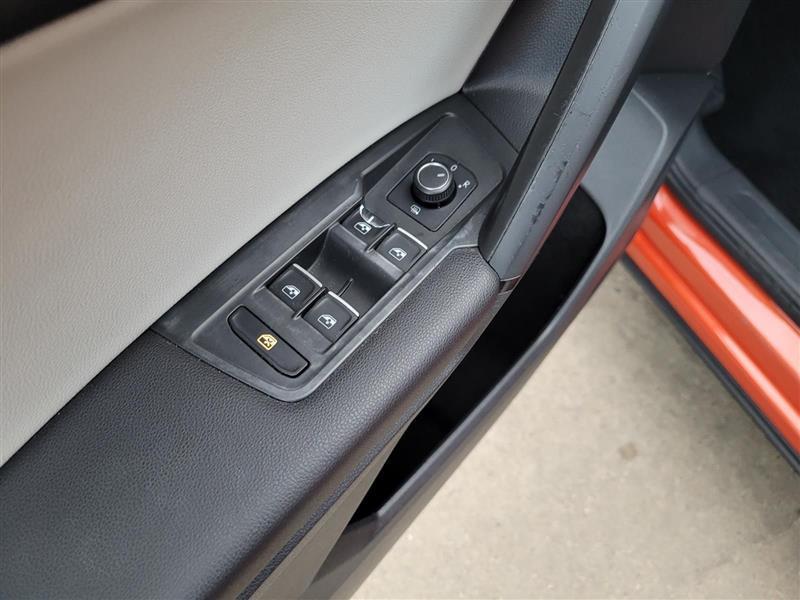 Volkswagen Tiguan SE 2019