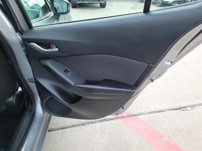 Mazda MAZDA3 i Touring AT 4-Door 2014