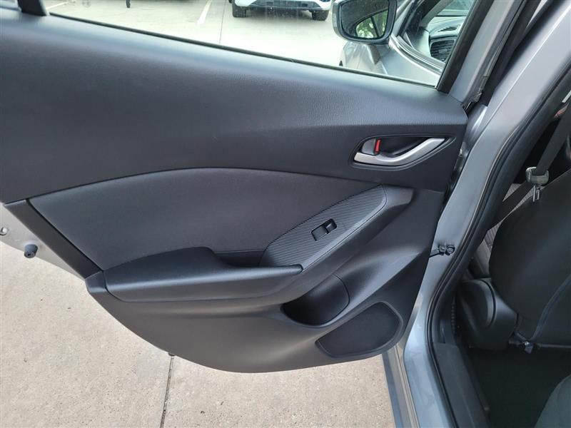 Mazda MAZDA3 i Touring AT 4-Door 2014