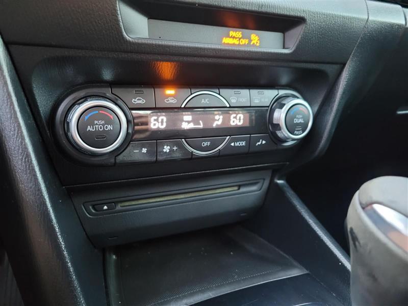 Mazda MAZDA3 i Touring AT 4-Door 2014